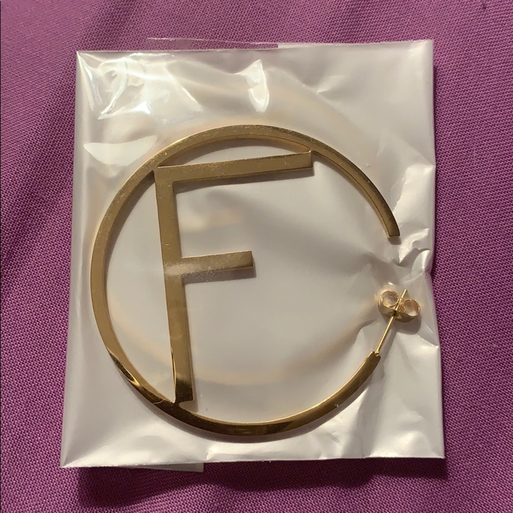 ⭐️ Designer Inspired Gold Hoop Earrings